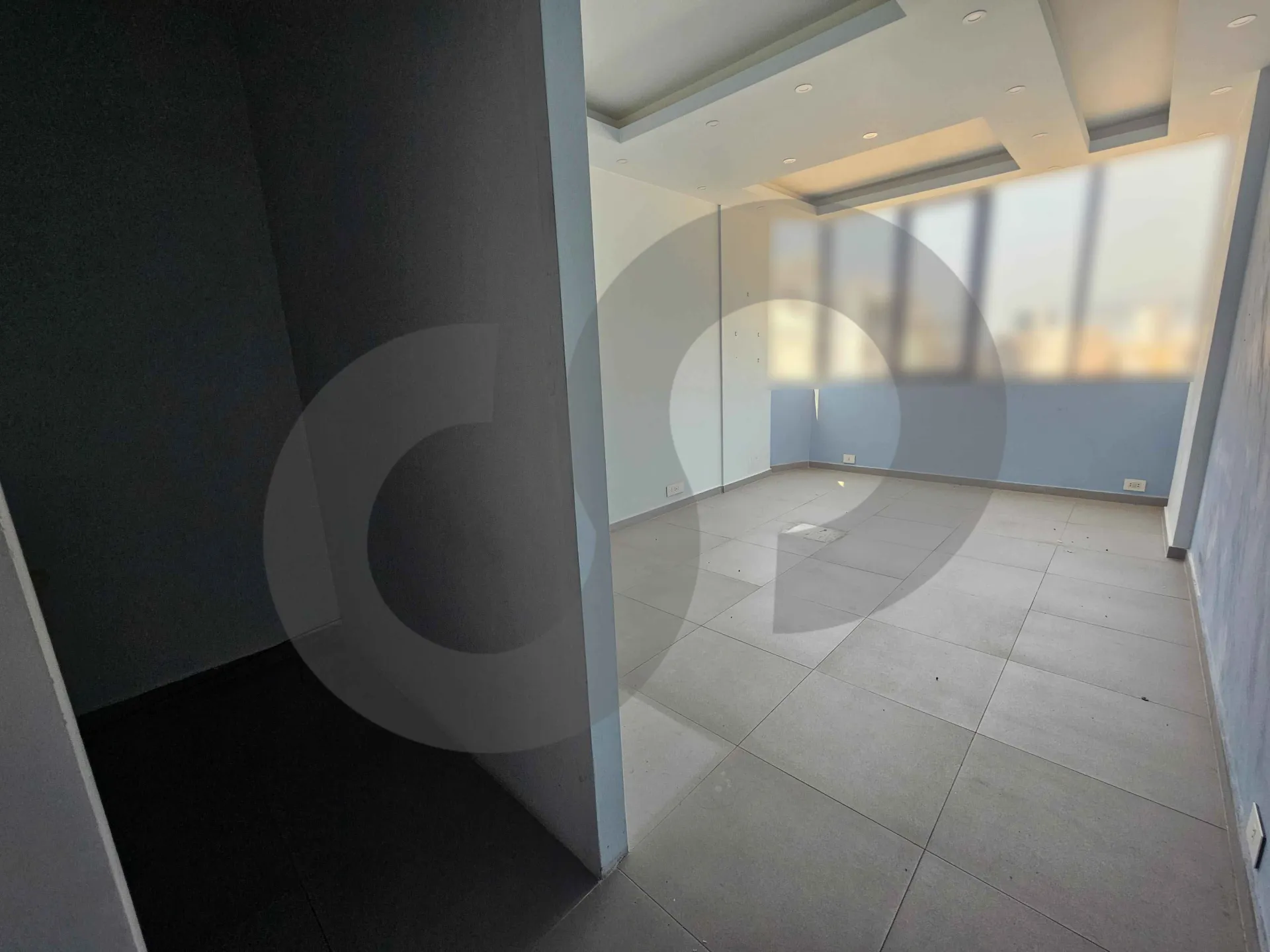 Office for rent in Jdeideh