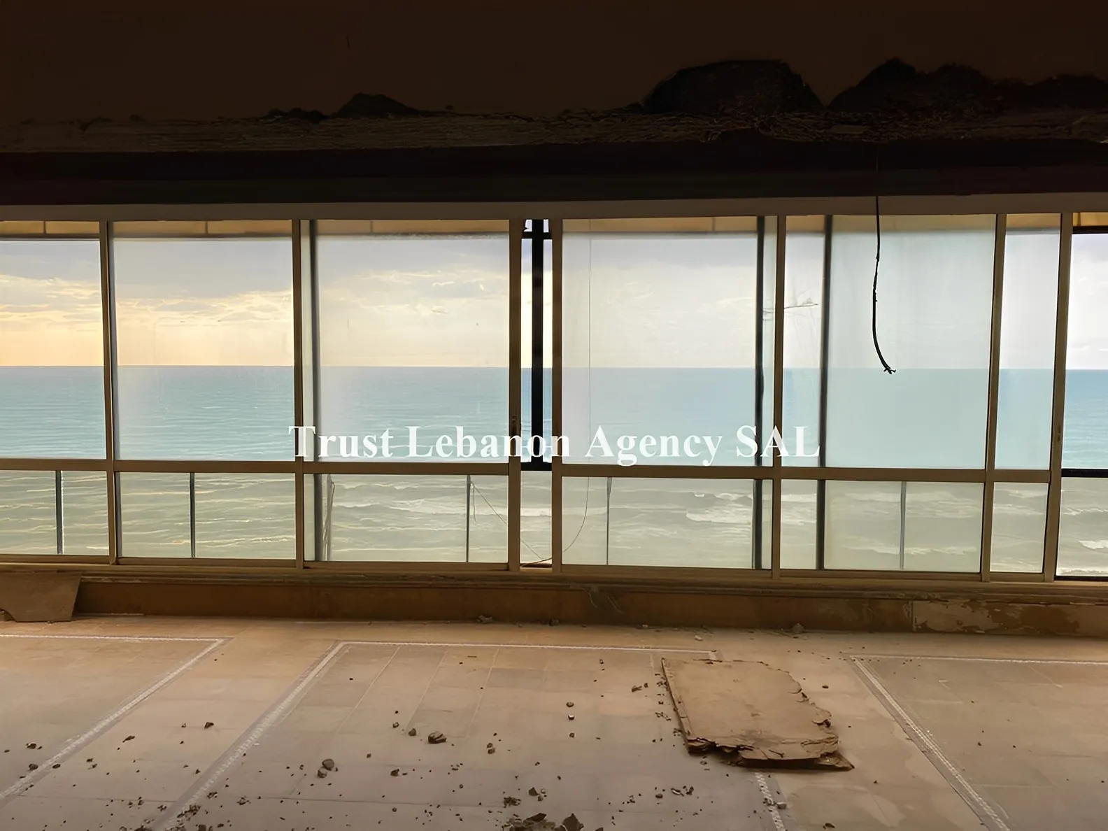 Apartment for Sale in Ramlet El Bayda Beirut Lebanon - 3 bed, 5 bath
