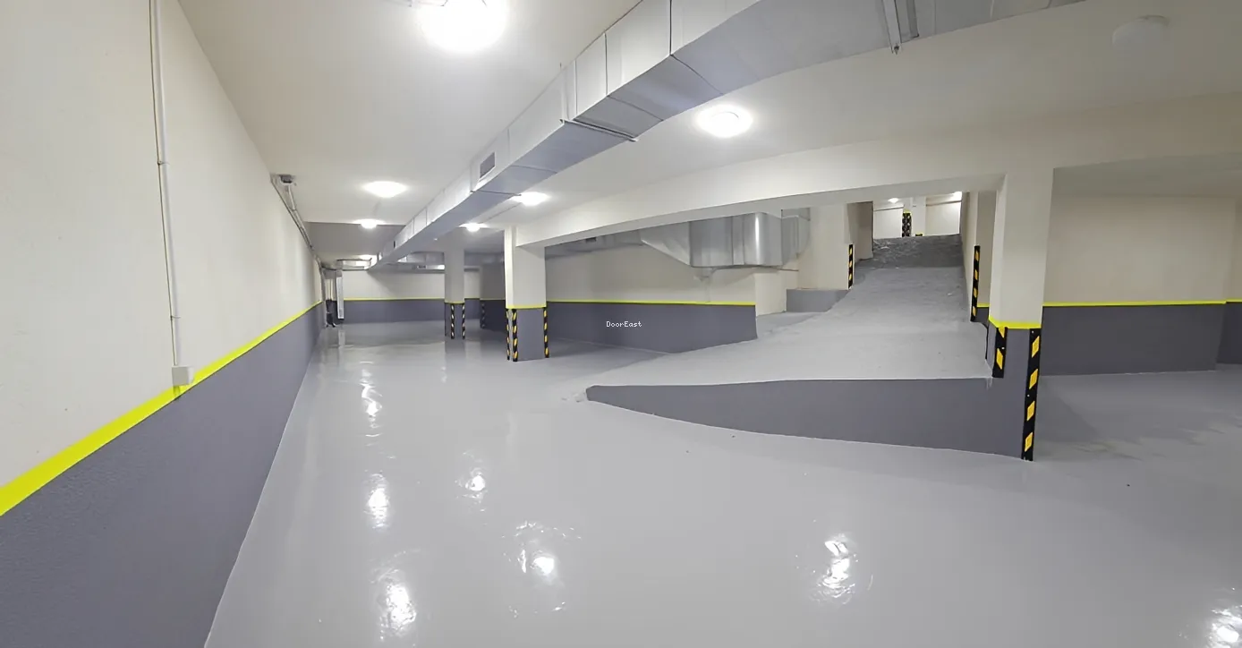 Warehouse for sale in Baabda