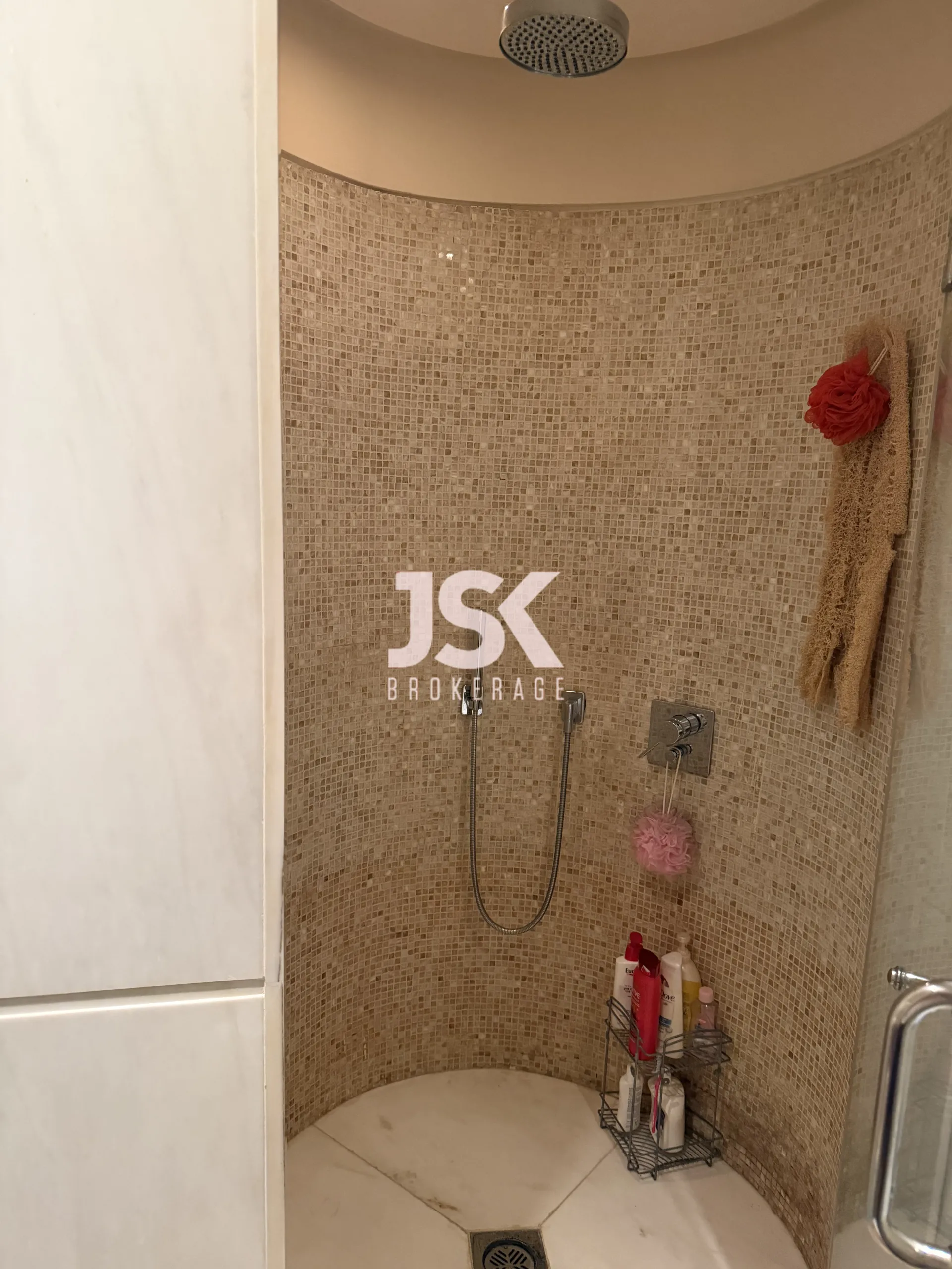 Apartment for Rent in Ras Al Naba'a