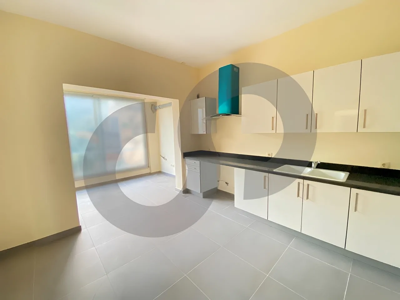Apartment for Rent in Louaizeh