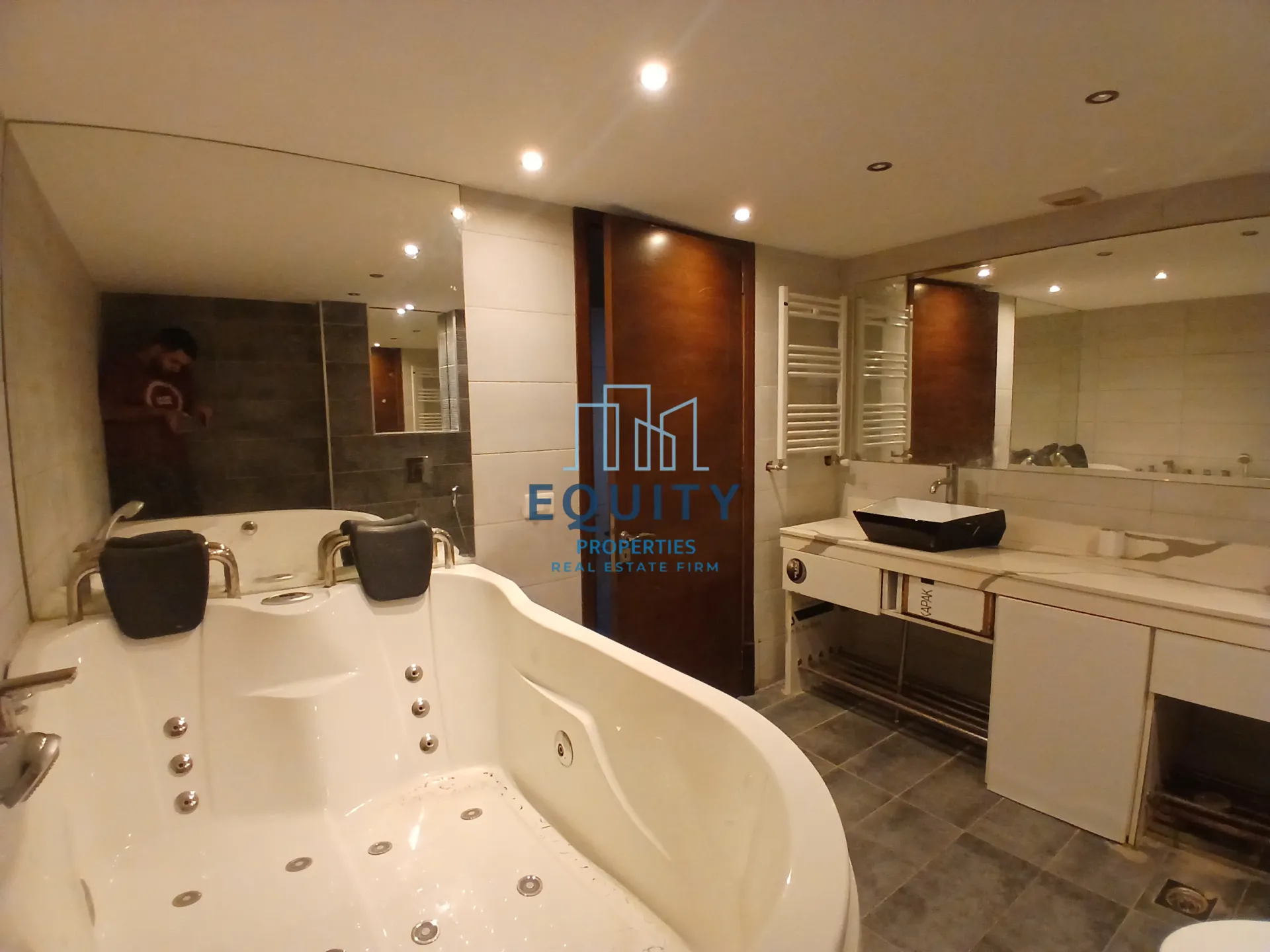Apartment for rent in Al Qalamoun