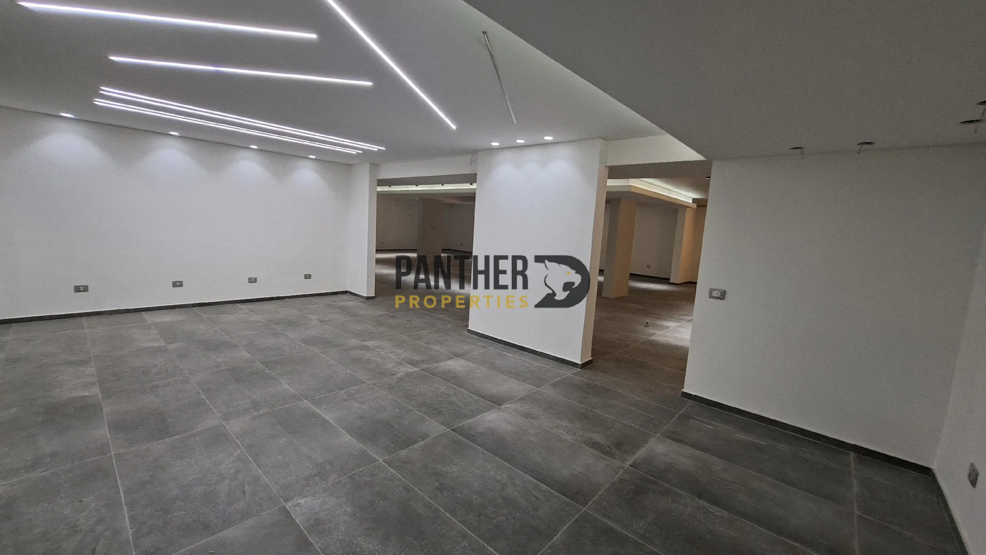 Commercial for rent in Dekwaneh, lebanon