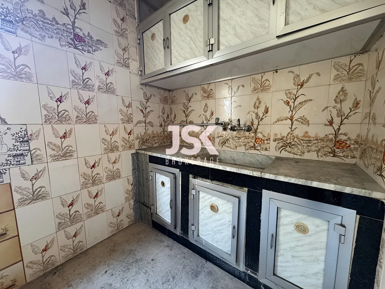 Apartment for Sale in Basta
