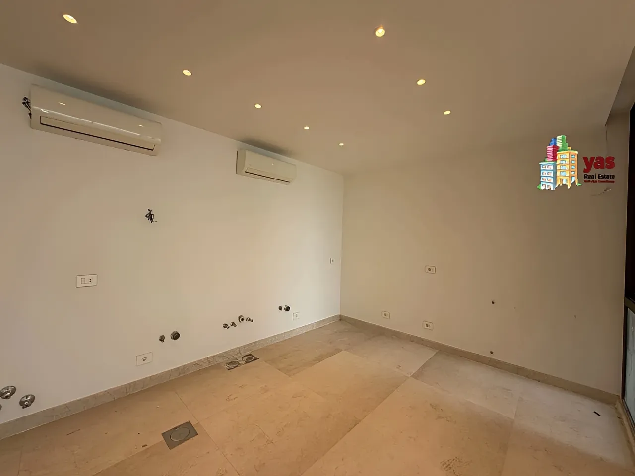 Apartment for Sale in Ballouneh - 3 bed, 4 bath