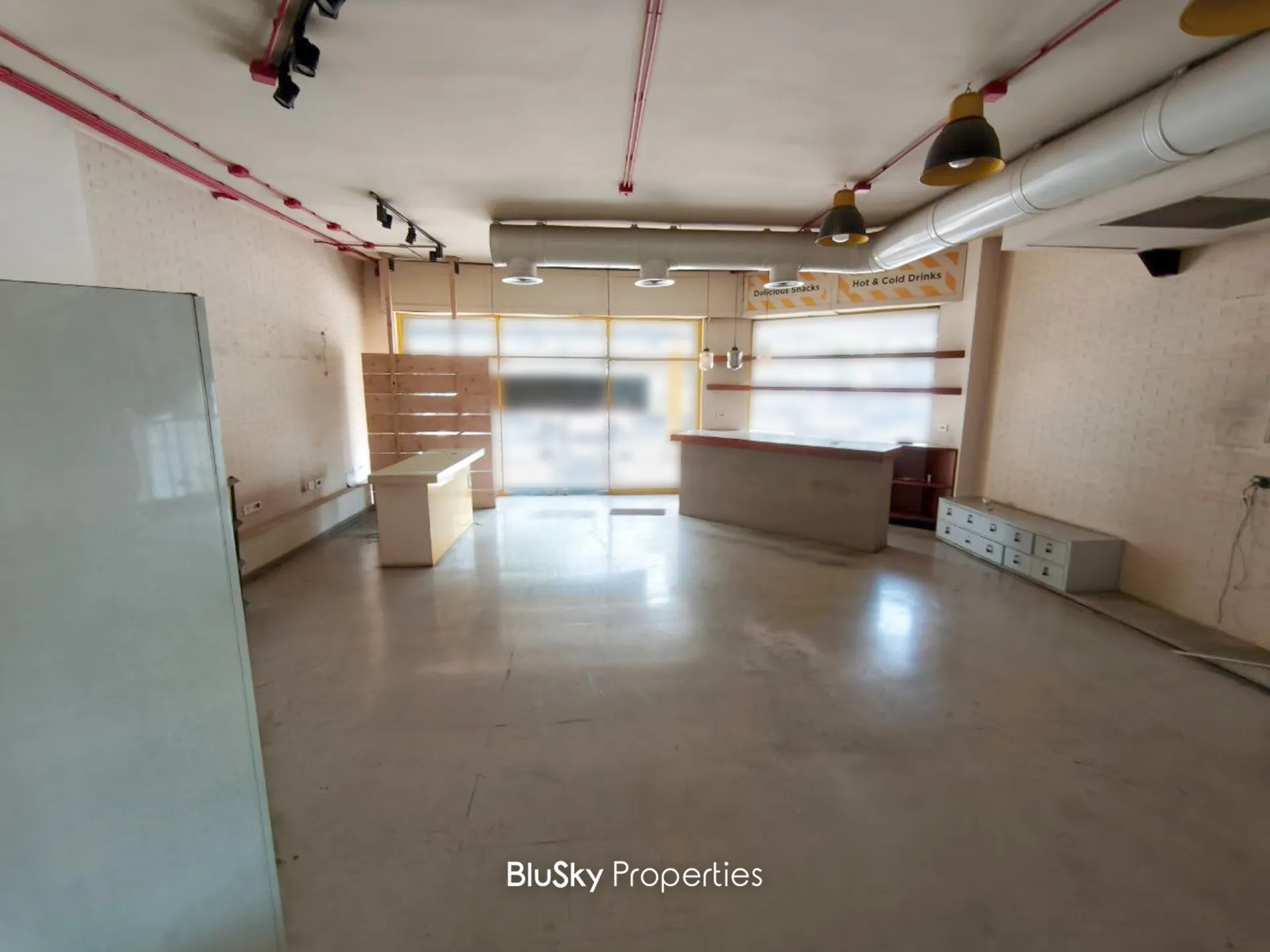 Showroom for rent in Dora, lebanon