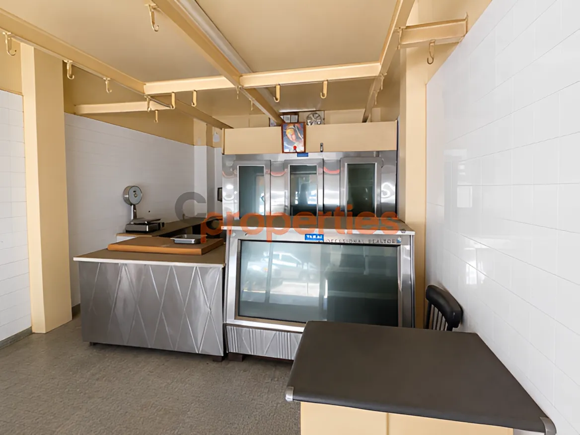 Shop for Rent in Remeil