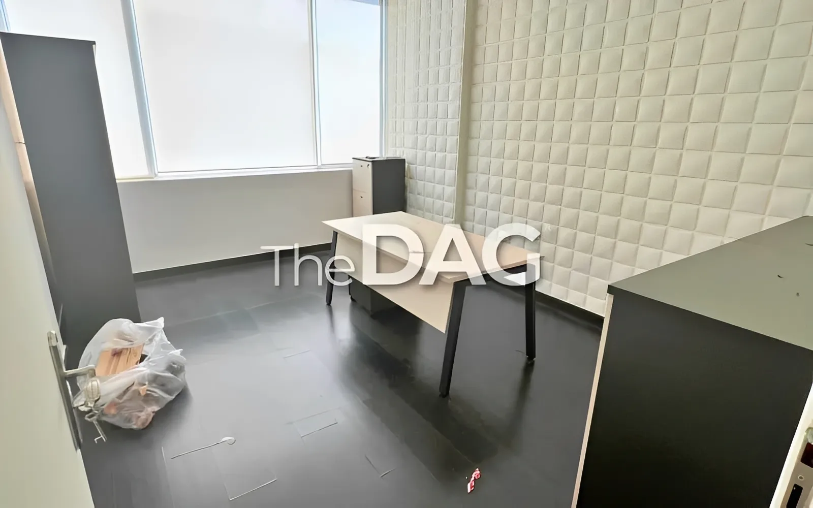 Office for rent in Badaro