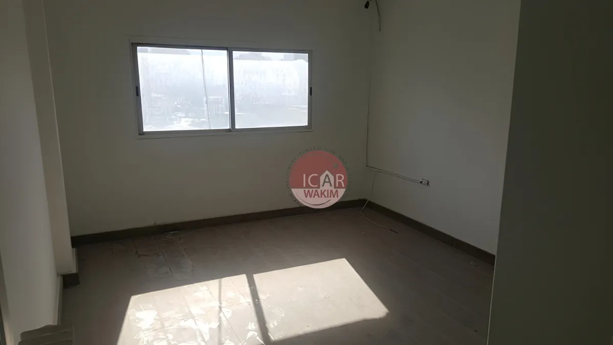 Office for rent in Jdeideh