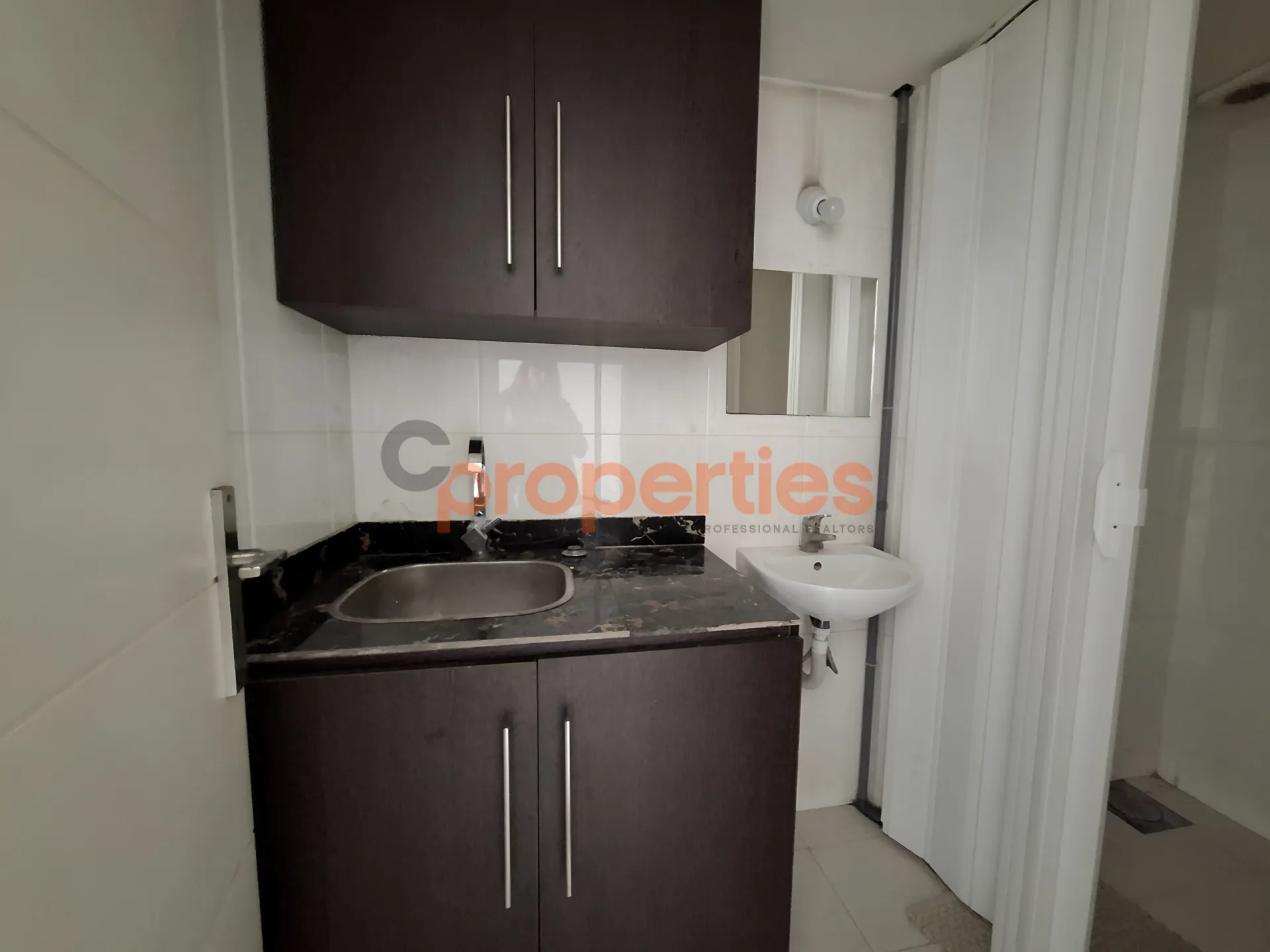 Office for Rent in Sahel Aalma