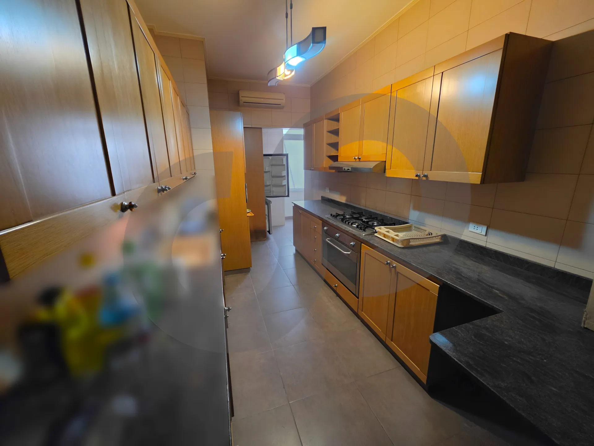Building for Sale in Kraytem