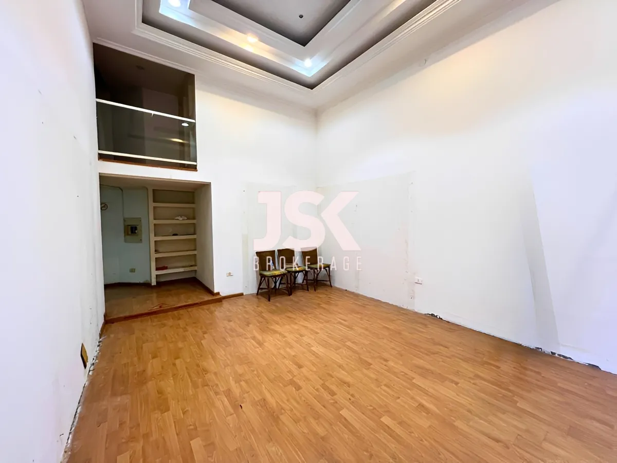 Shop for Rent in Caree d'or, Achrafieh, Beirut, Lebanon