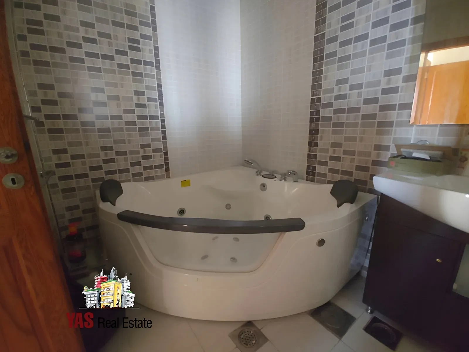 Apartment for Rent in Sehaile - 4 bed, 5 bath