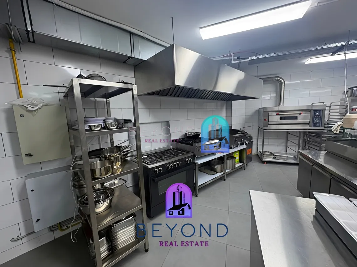 Restaurant for rent in Sadat, Bayrut, Lebanon