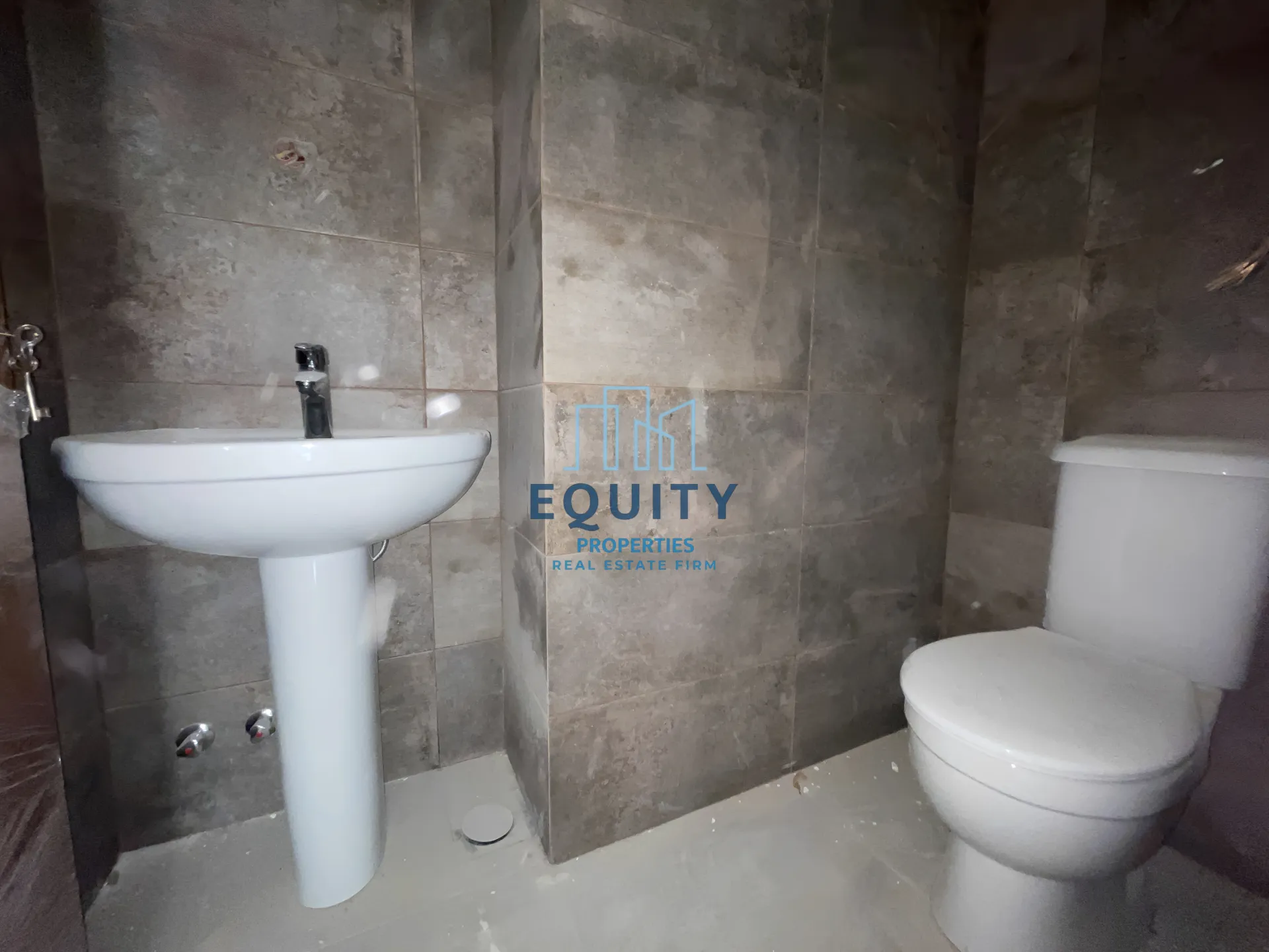 Apartment for Sale in Sarba - 3 bed, 3 bath