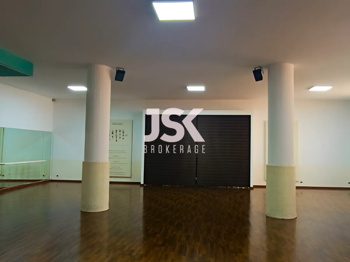 Showroom for Sale in Sahel Aalma