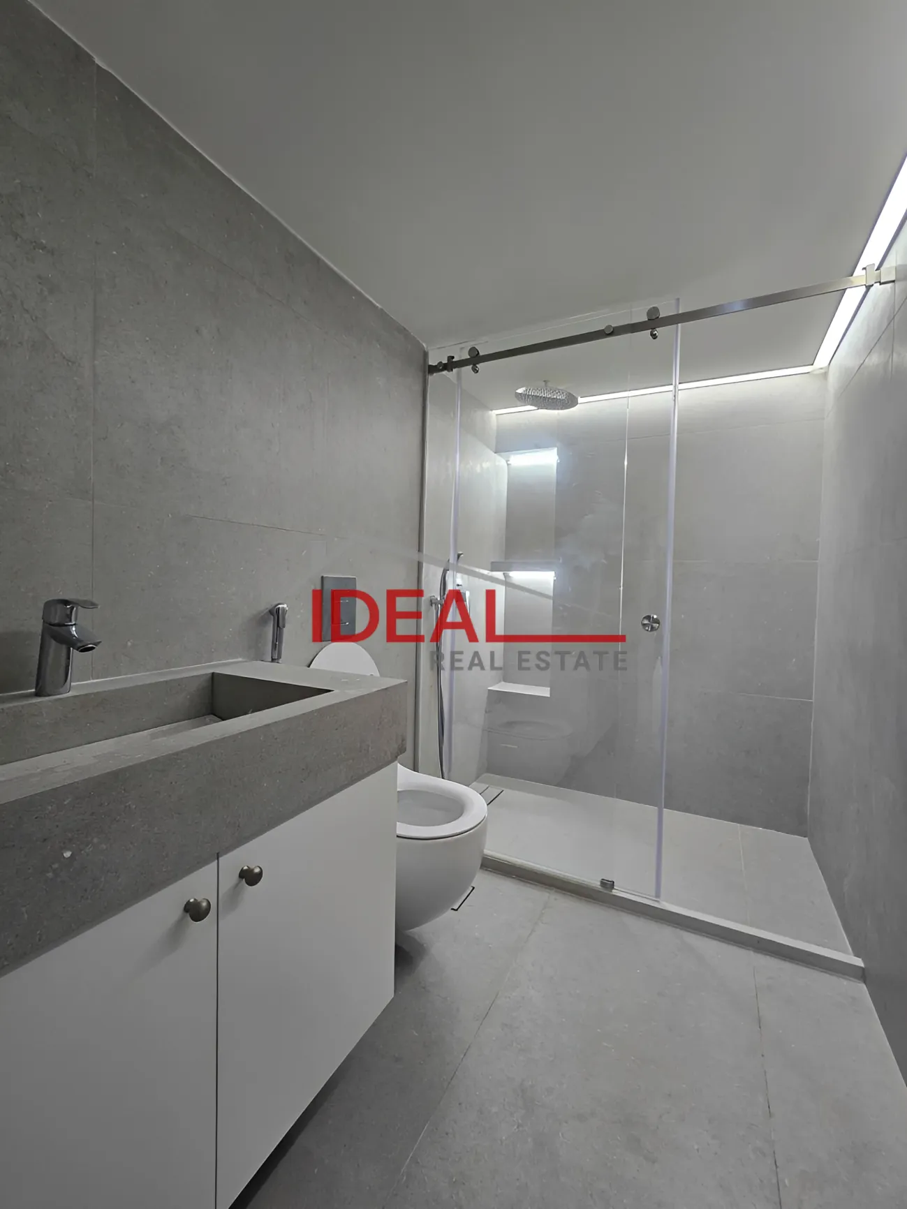 Apartment for sale in Forn El Chebbak, Lebanon