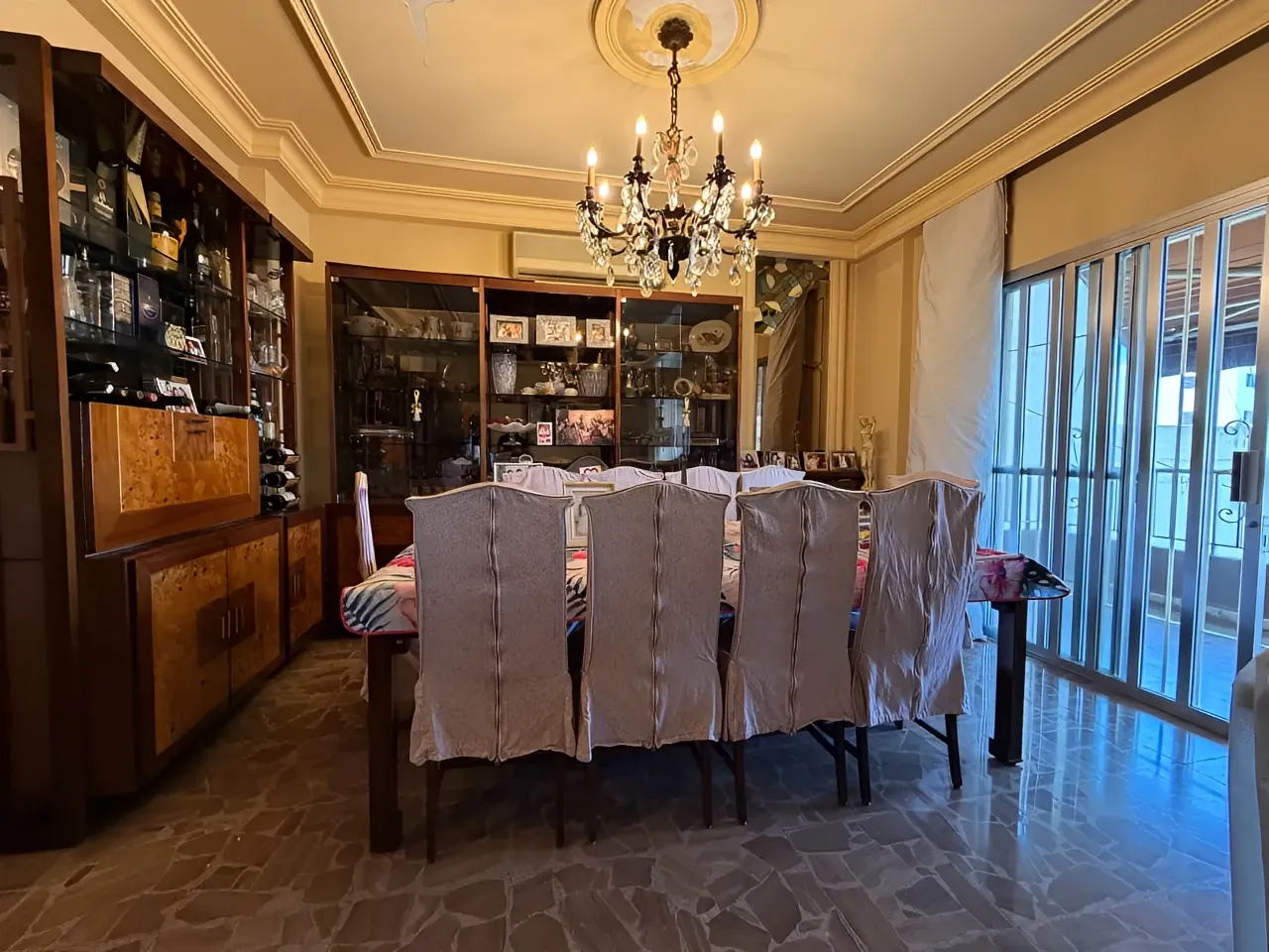 Apartment for Sale in Haret Sakhr