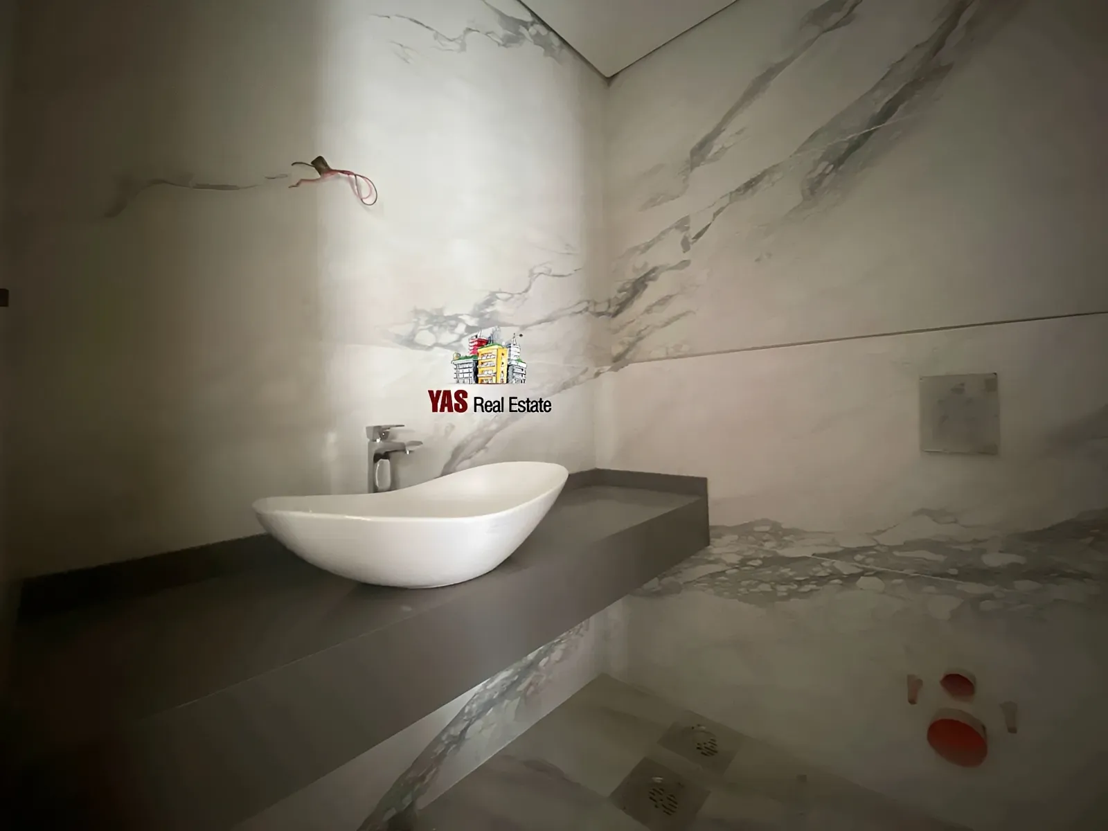 Apartment for Sale in Louaizeh, Lebanon - 3 bed, 4 bath