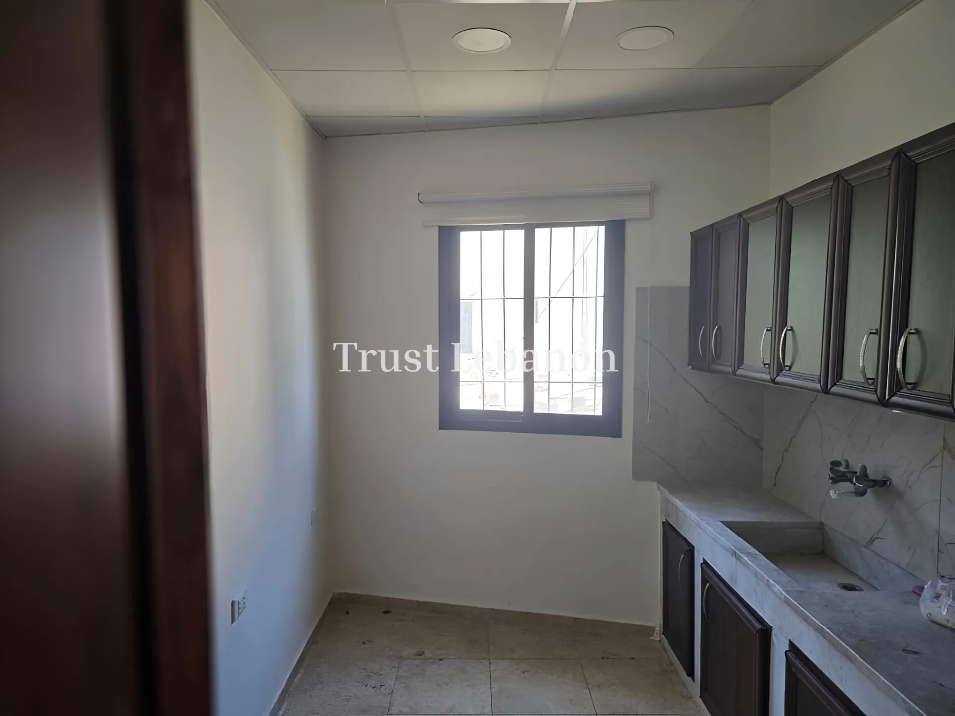 Office for rent in Baabda