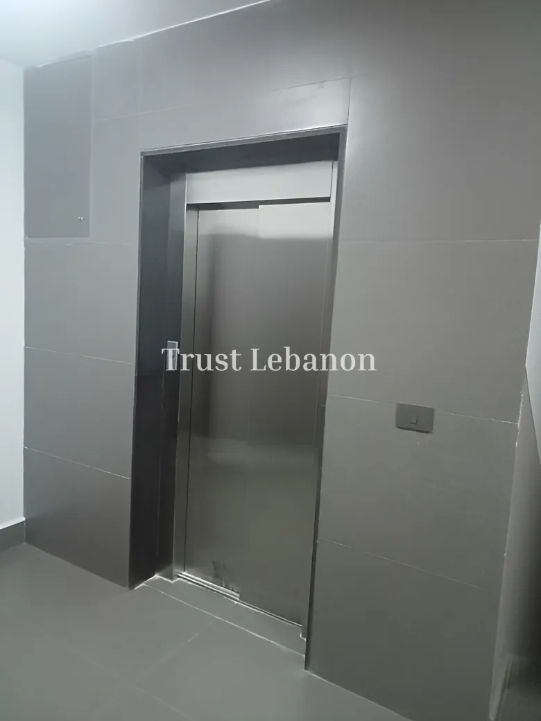 Office for rent in Hadath, Lebanon