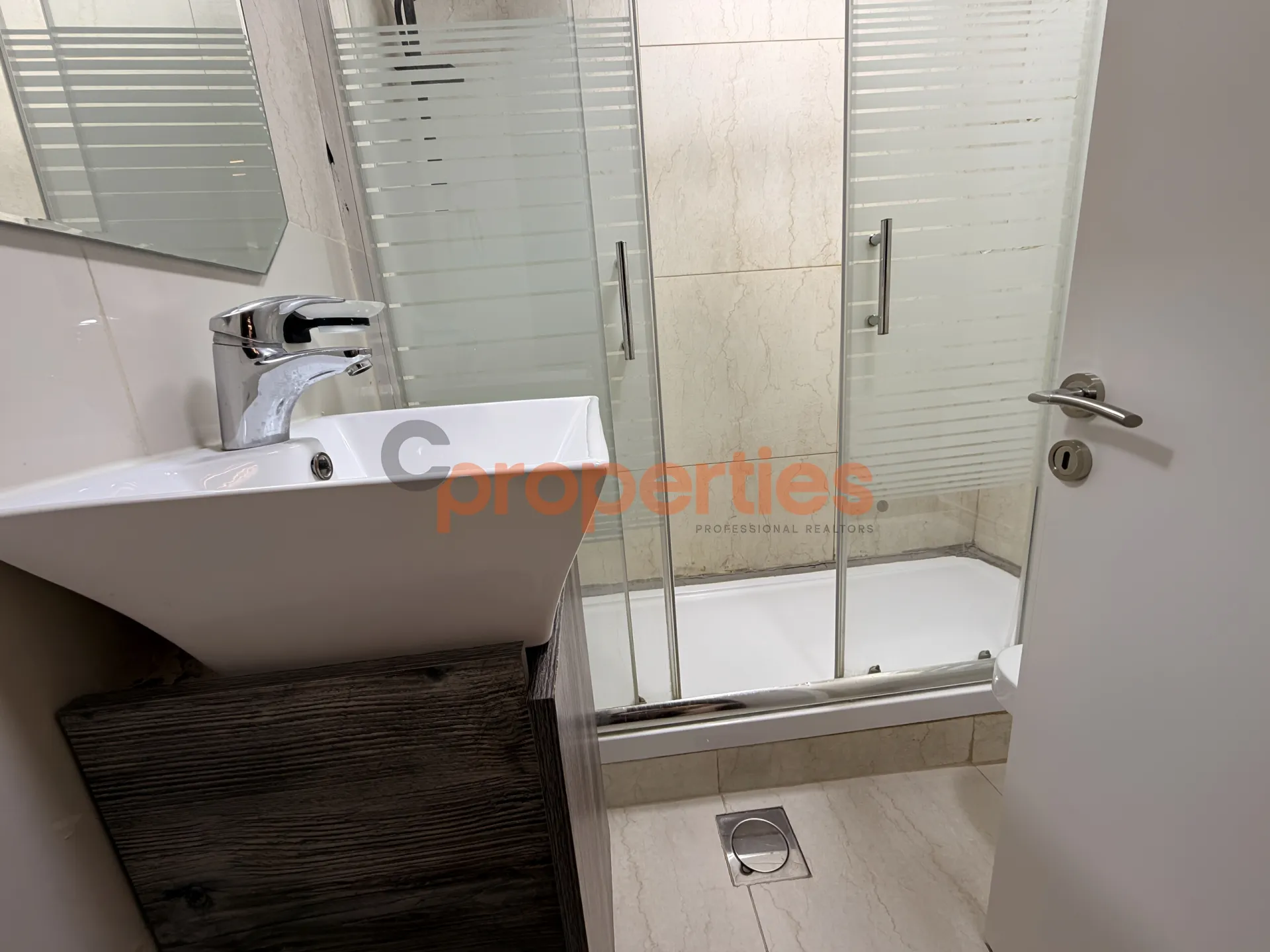 Apartment for rent in Naccache, Lebanon