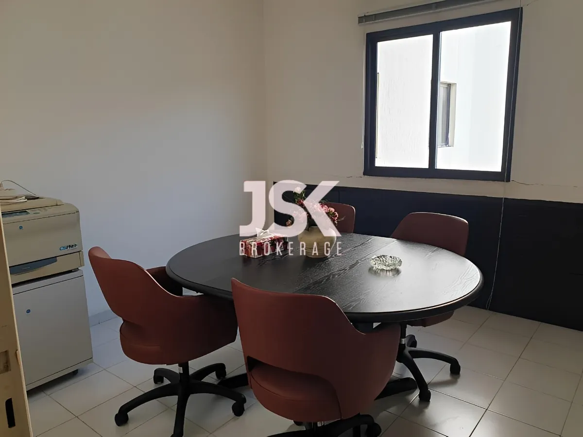 Office for rent in Baouchriyeh