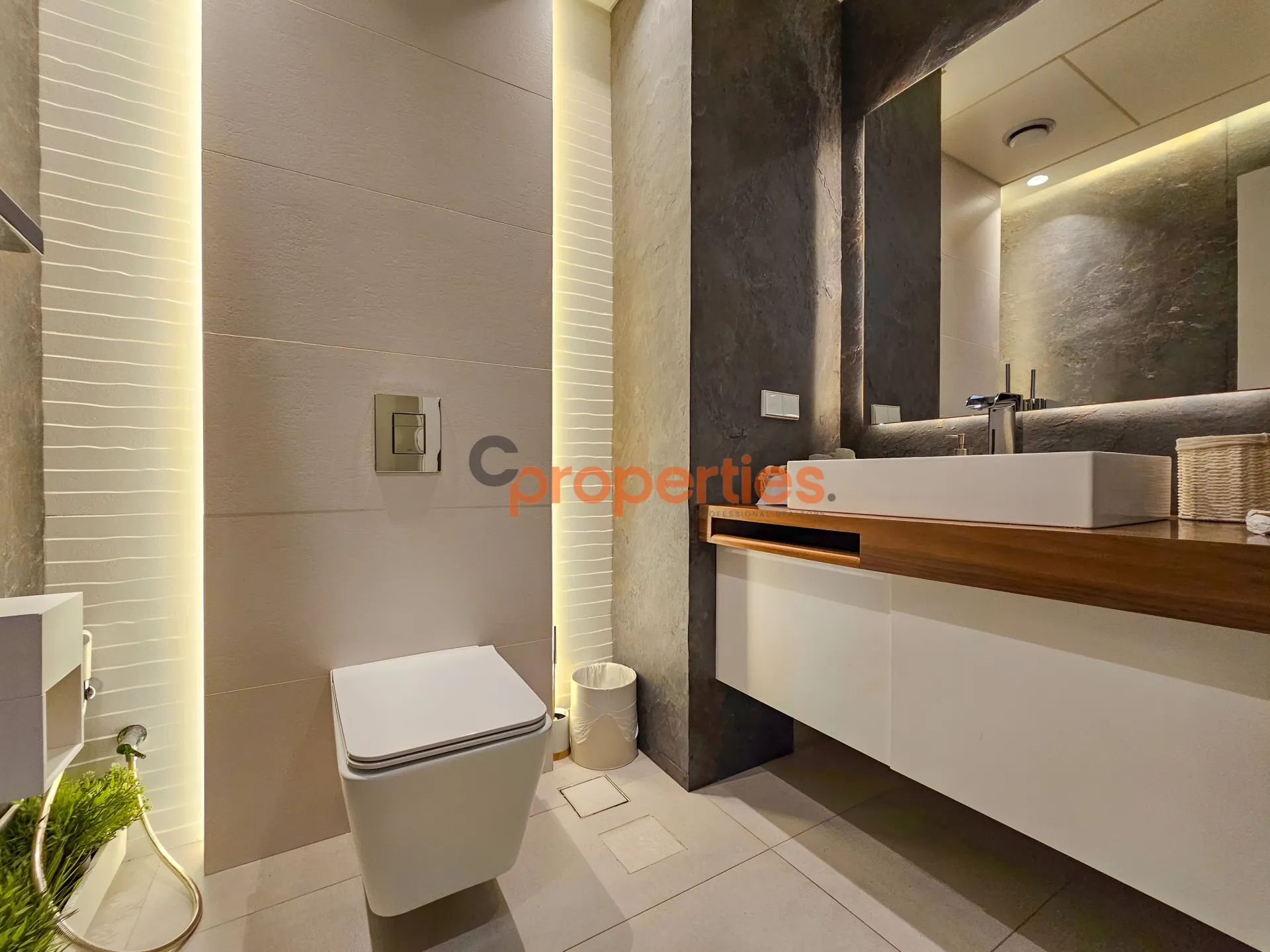Apartment for sale in Biyyadah, Lebanon - 4 bed, 6 bath
