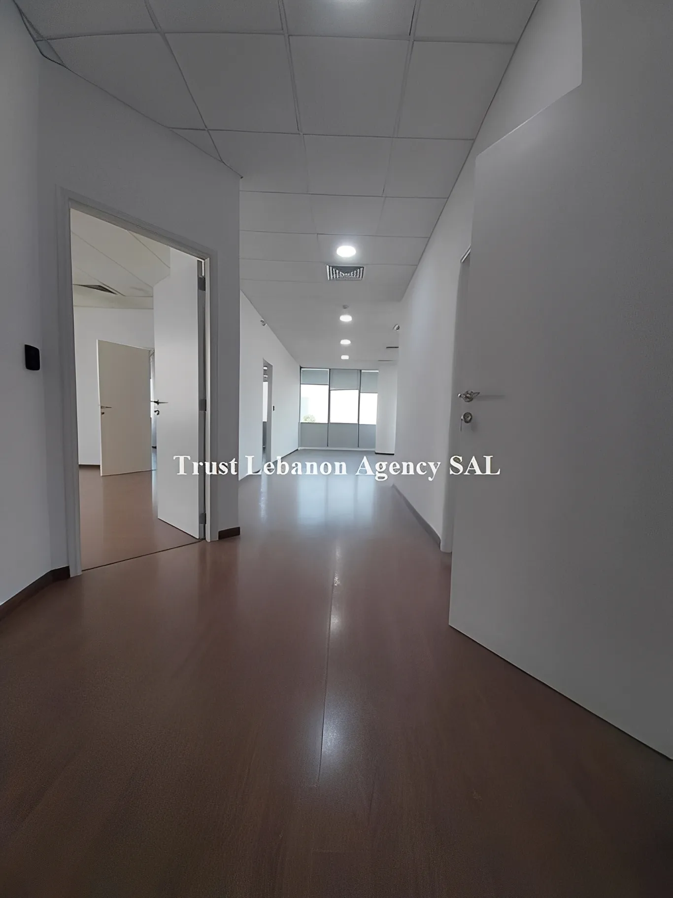 Office for rent in Metn, Jisr El Bacha