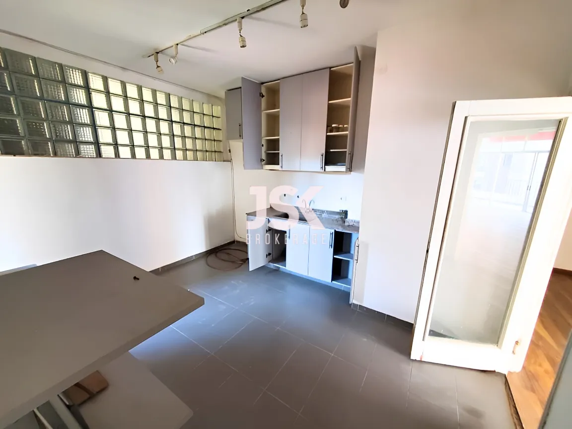 Office for Sale in Ras Beirut