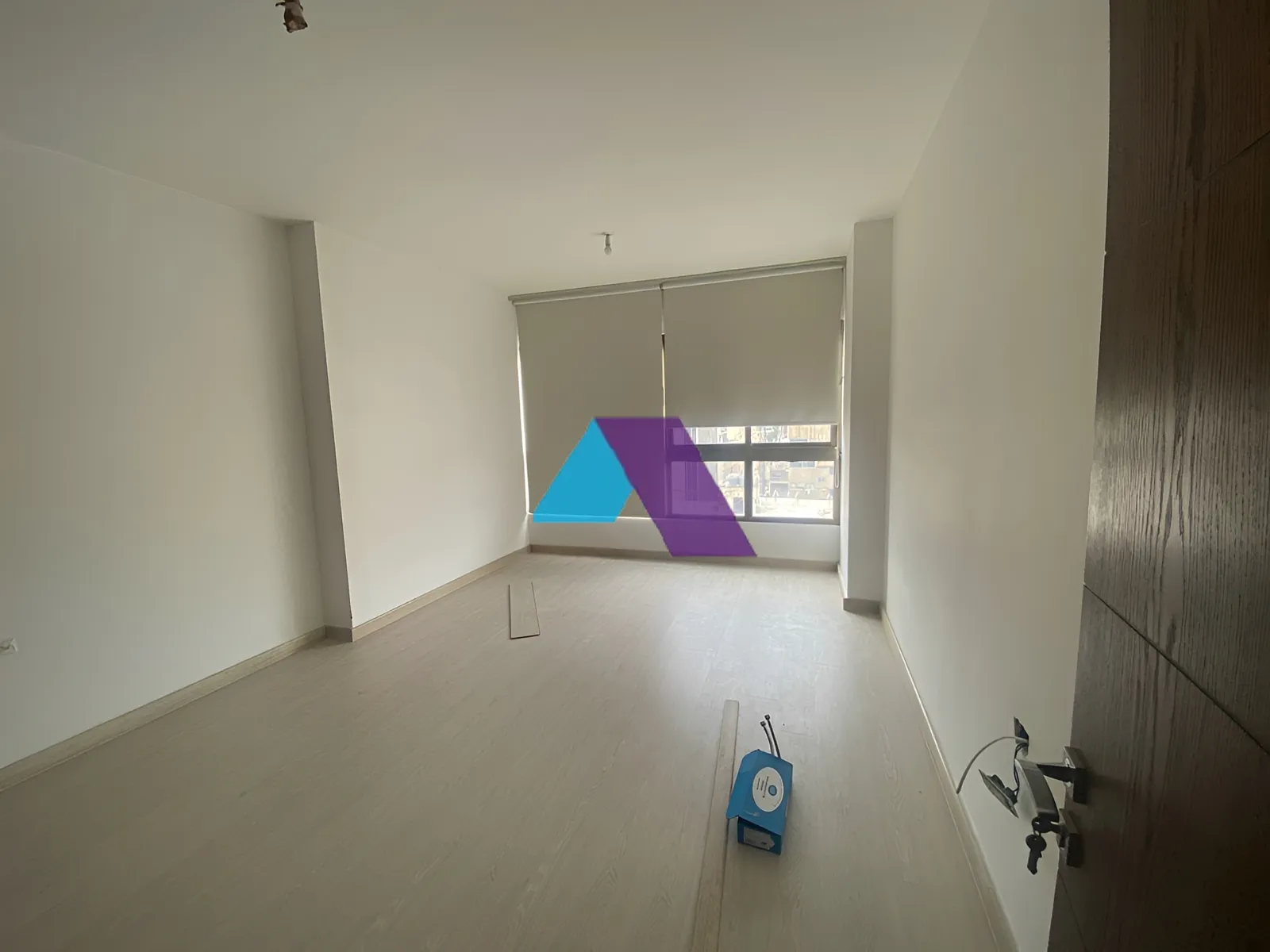 Apartment for Sale in Mar Elias - 3 bed, 3 bath
