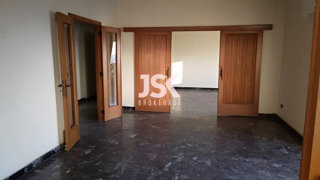 Office for rent in Zalqa
