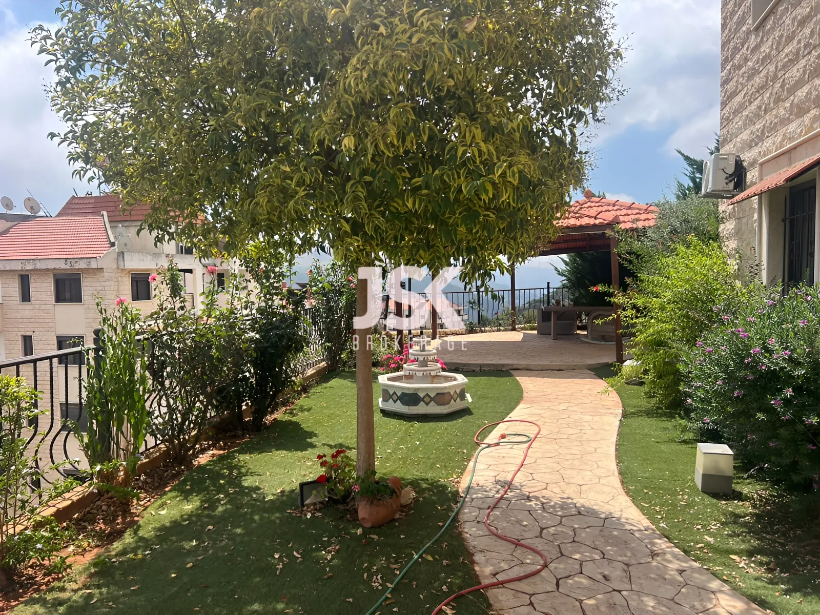 Apartment for Sale in Aley - 3 bed, 3 bath
