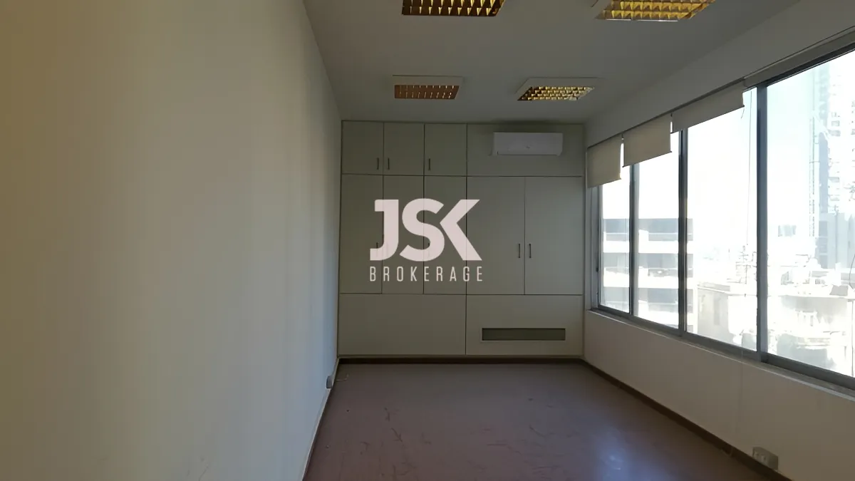 Office for rent in Achrafieh