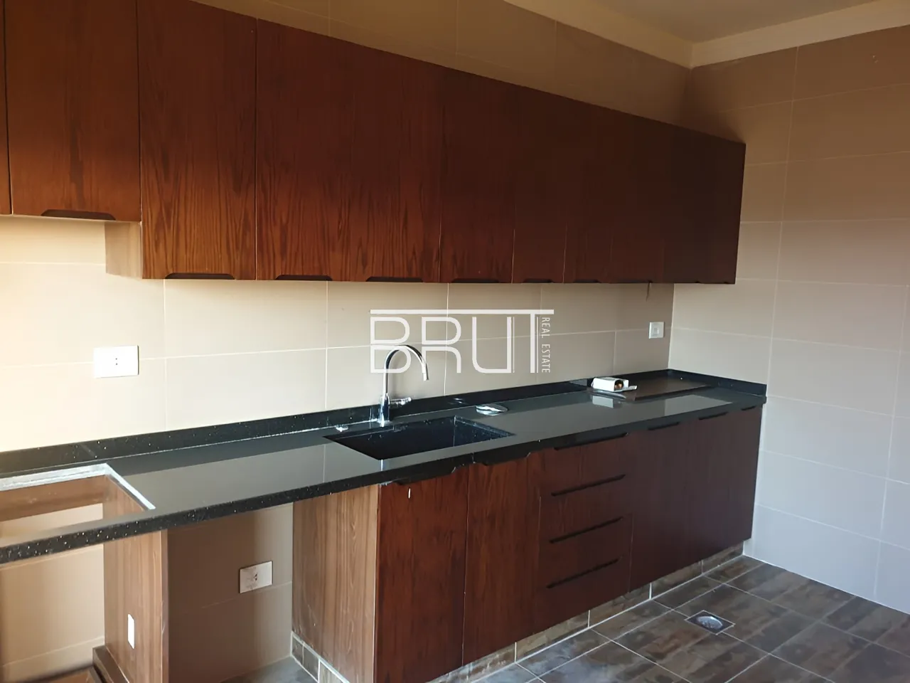 Apartment for Sale in Ghadir