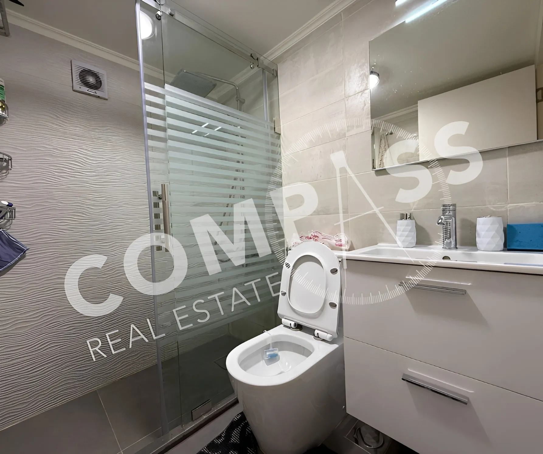 Apartment for Sale in Ras Al Naba'a, Beirut, Lebanon