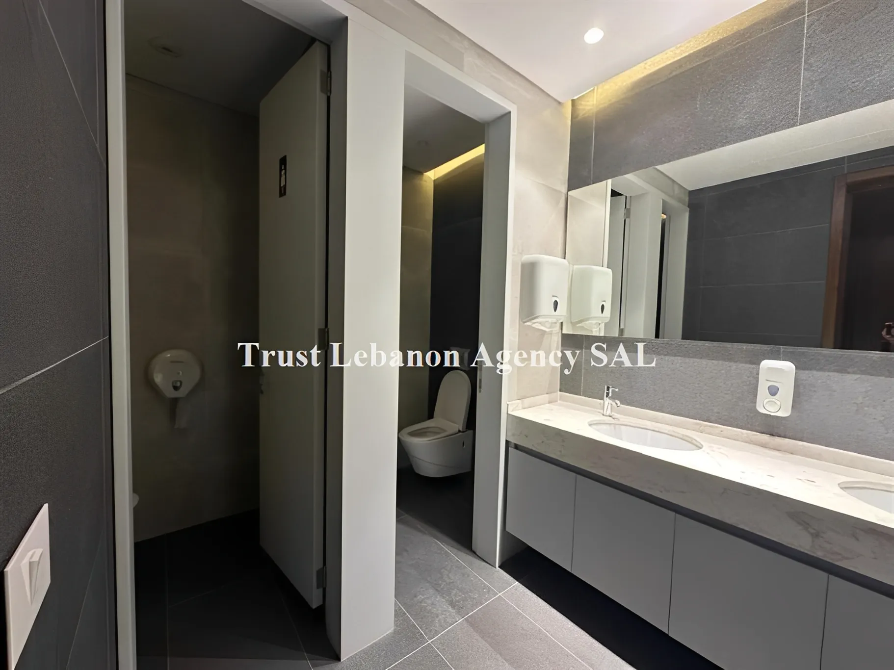 Office For Rent in Metn, Dekweneh
