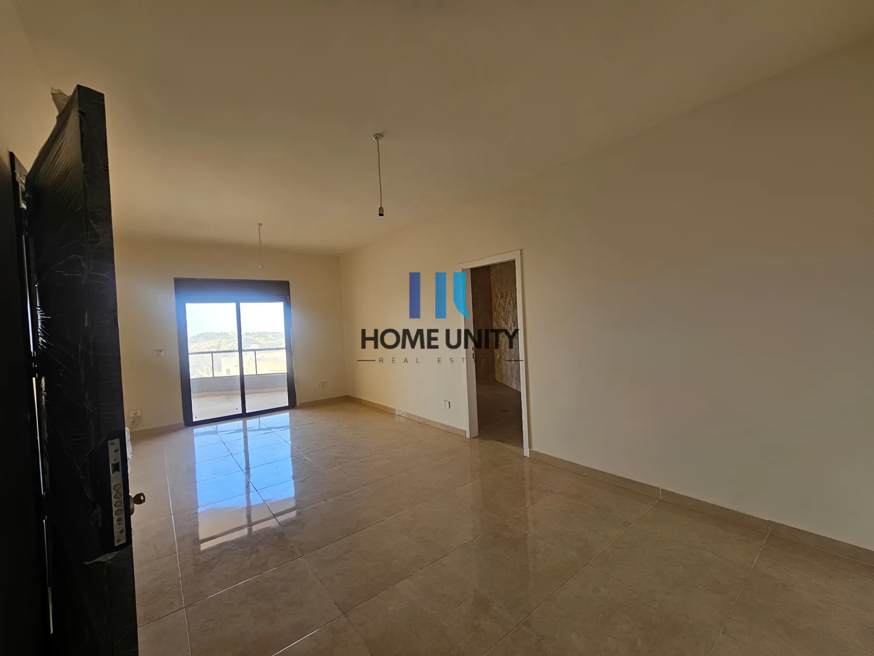 Apartment for sale in Mazraat Yachoua, Lebanon - 2 bed, 2 bath