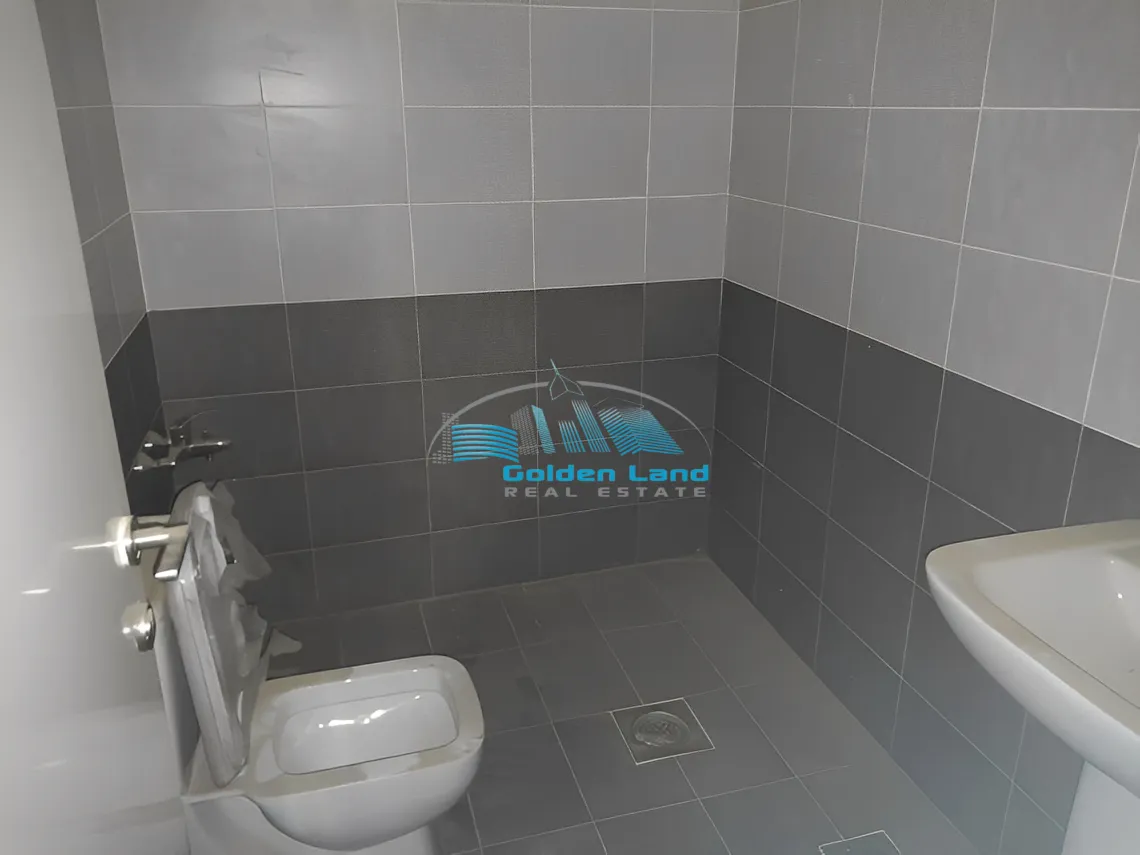 Apartment for Sale in Jouret El Ballout, Lebanon - 3 bed, 3 bath