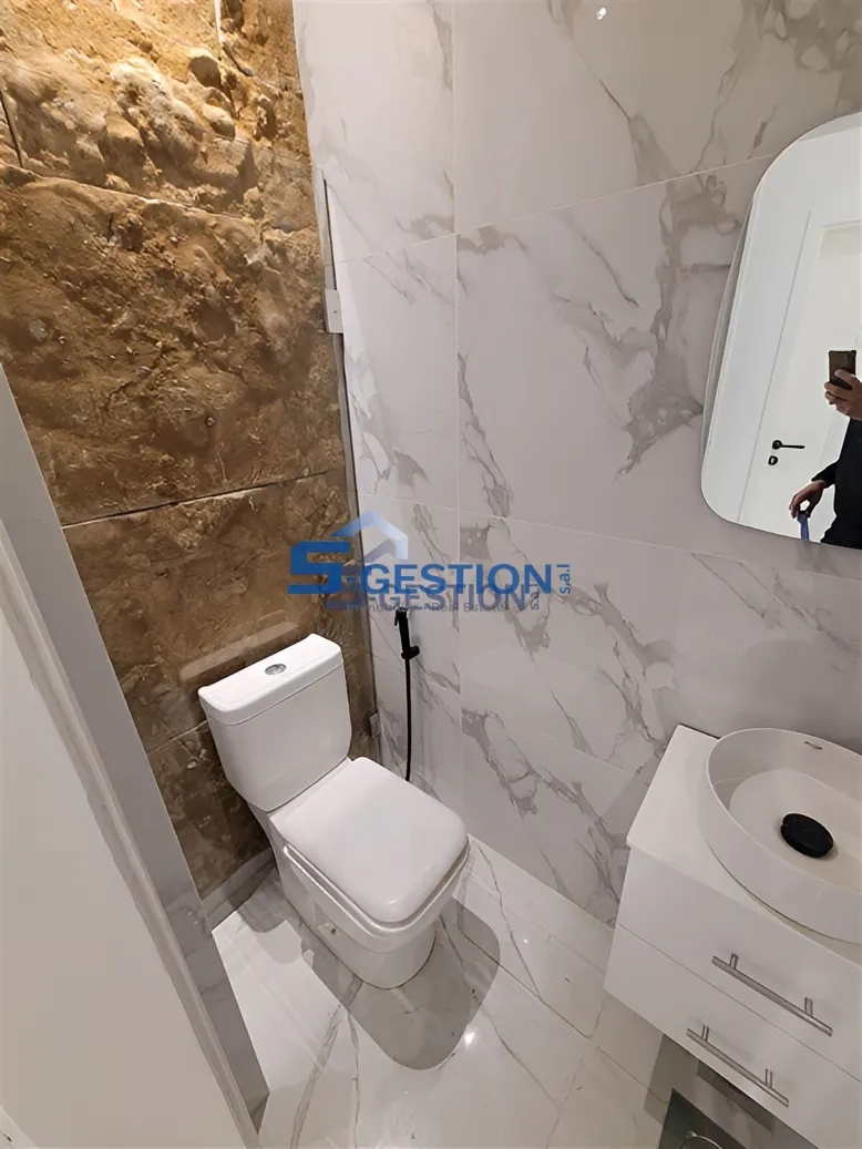 Apartment for Sale in Achrafieh - 3 bed, 3 bath