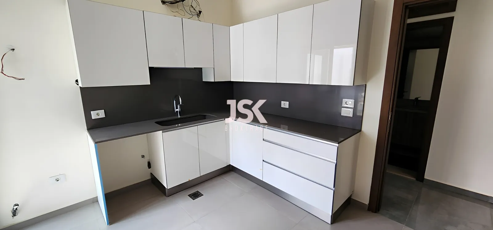 Apartment for Sale in Jal El Dib