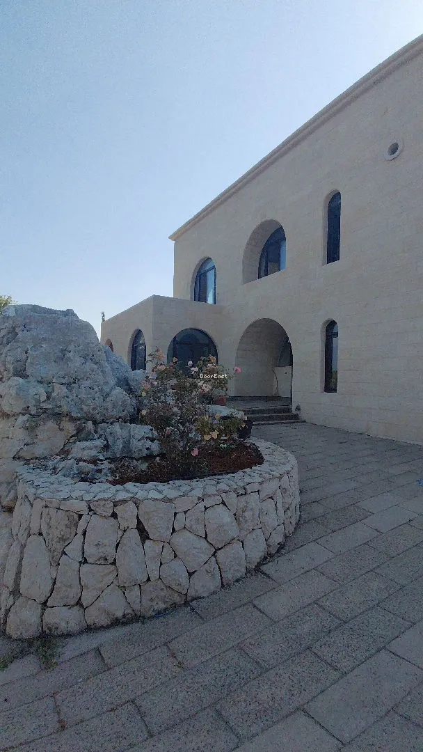 Villa for sale in Ajaltoun, lebanon