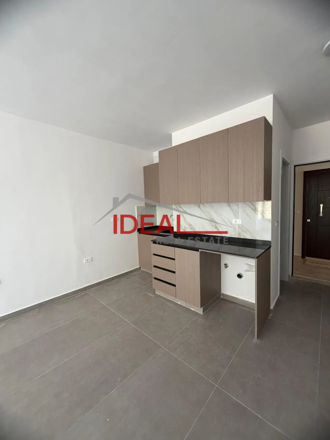 Chalet for sale in Faraya, Lebanon - 1 bed, 1 bath