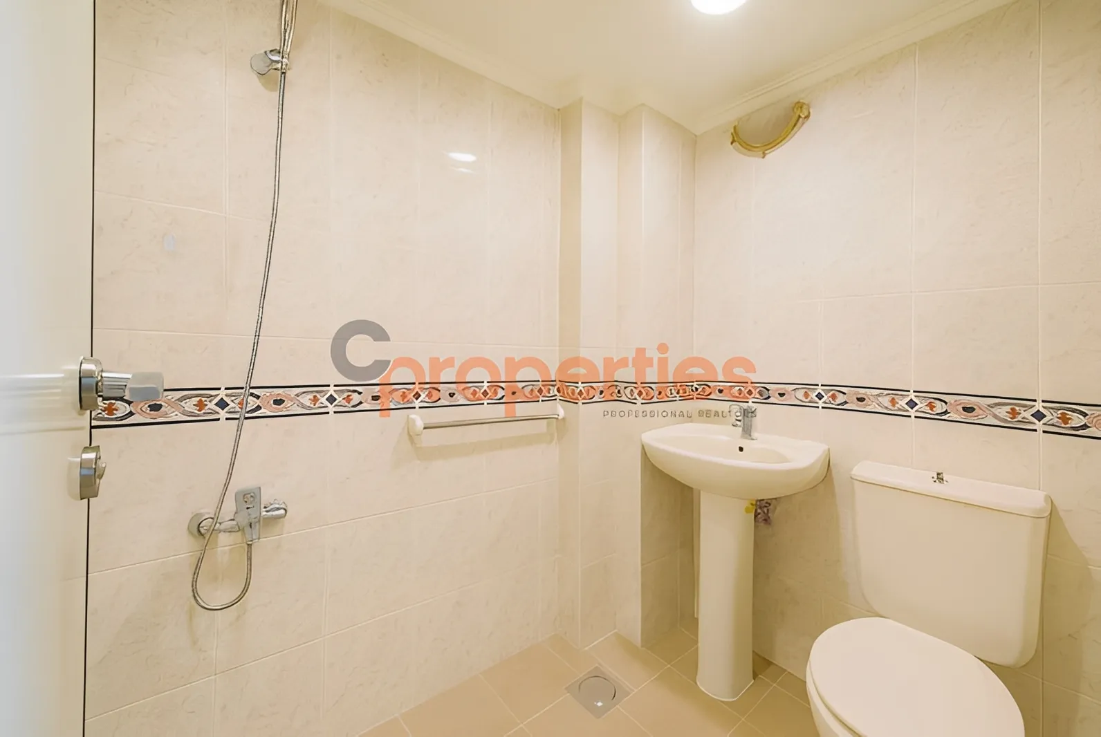 Apartment for Rent in Ain Saadeh