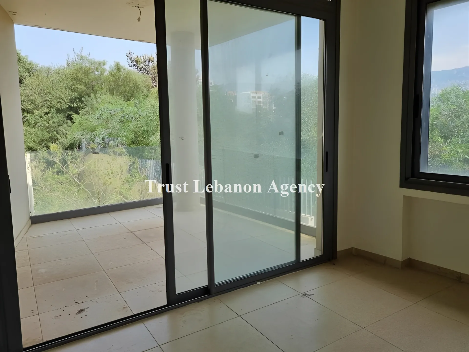 Triplex for Sale in Baabda - 3 bed, 6 bath