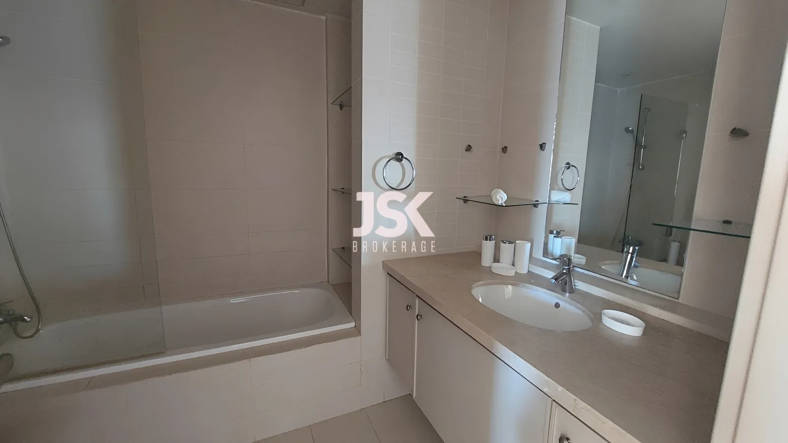 Apartment for Sale in Ras