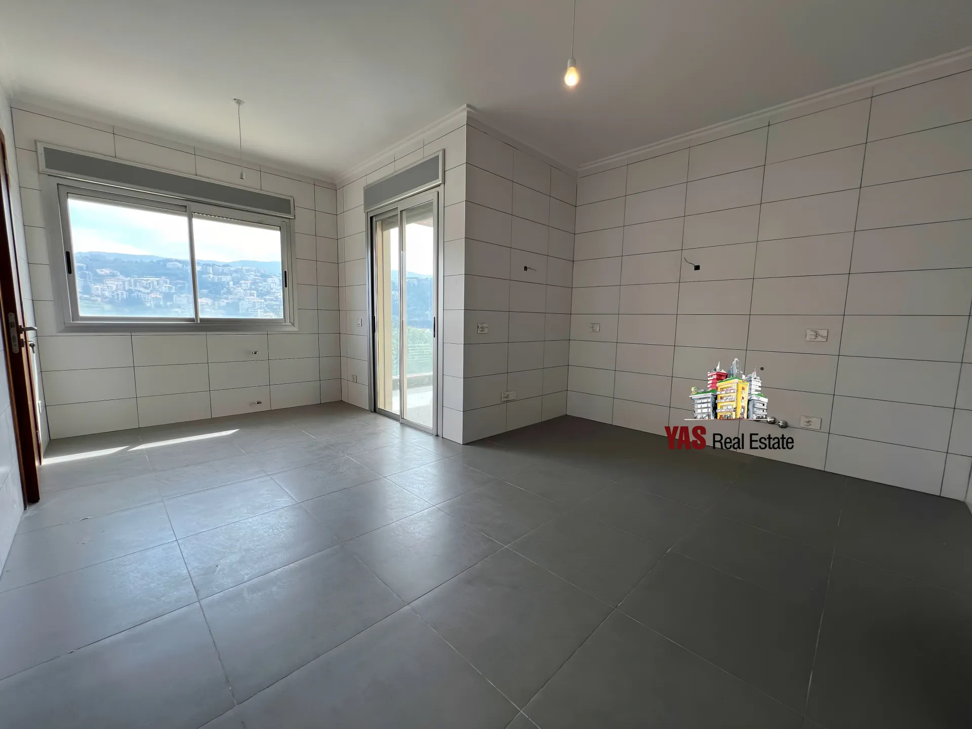 Apartment for Sale in Aintoura - 3 bed, 4 bath
