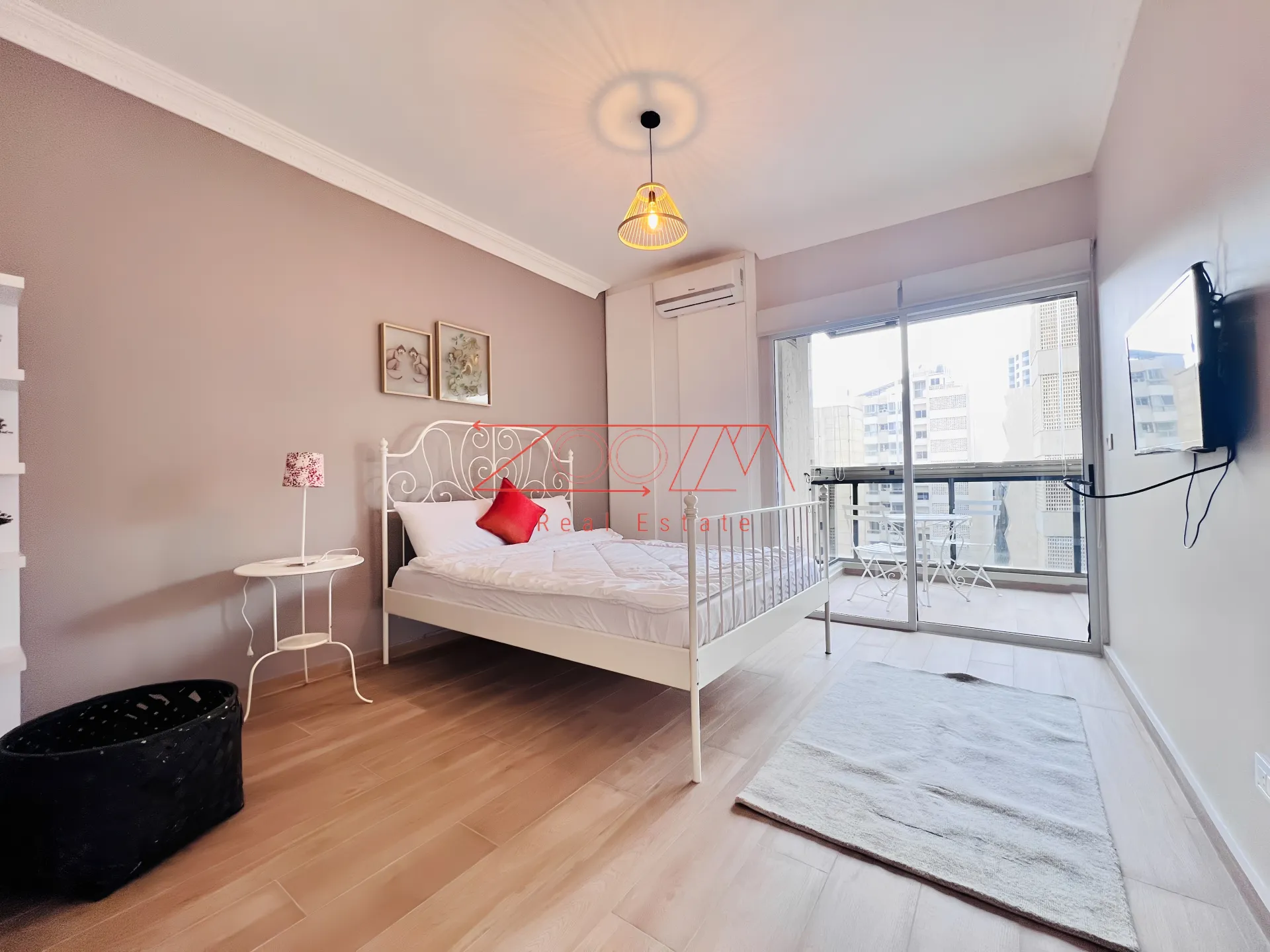 Apartment for rent in Raoucheh, beirut, lebanon