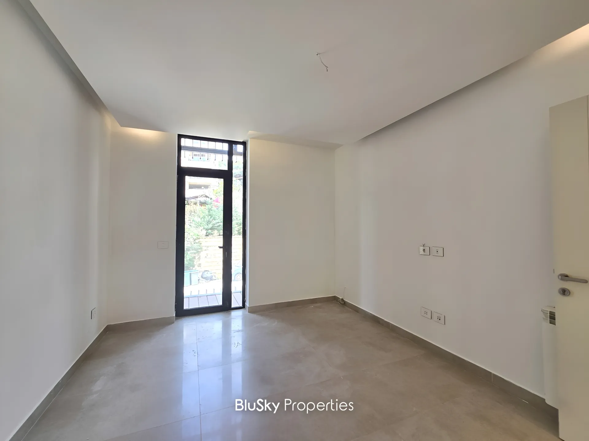 Apartment for rent in Monteverde main street، lebanon
