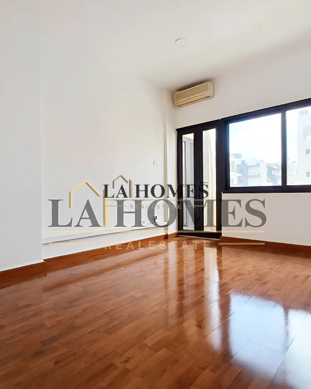 Shop for rent in Badaro